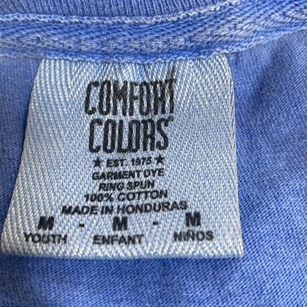 Martha's Vineyard Shark Blue T-Shirt, Size Youth M